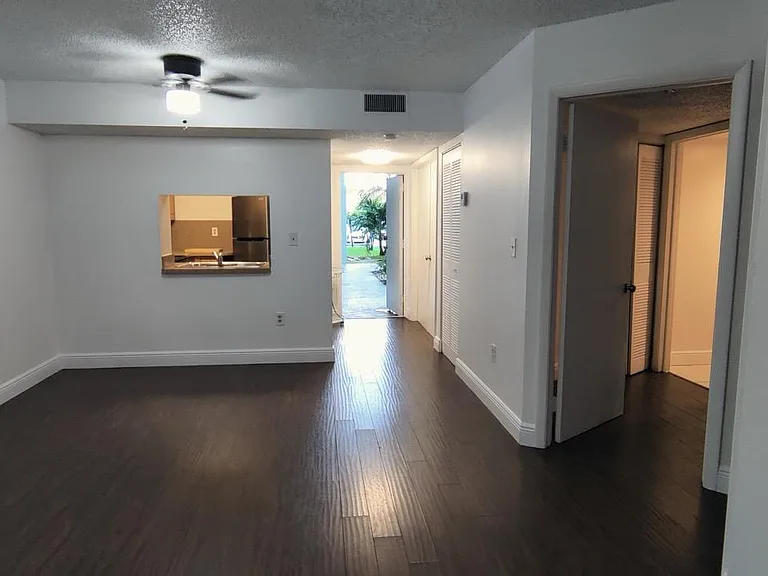 8205 SW 152nd Ave — Photo 9