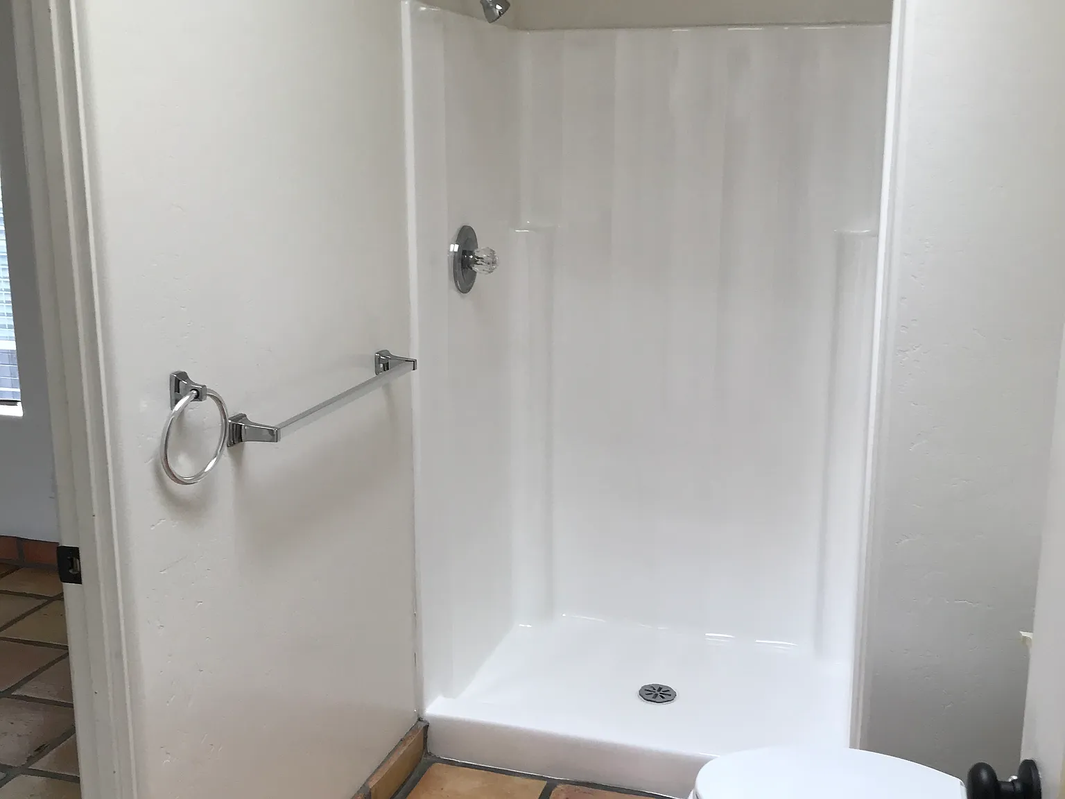 Studio, 650 sqft, $1,995 — Photo 3