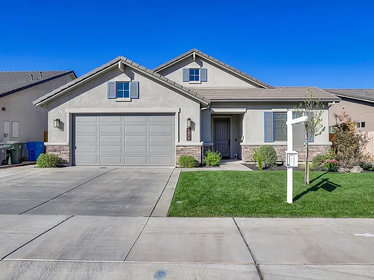 1474 Sunridge Ct — Photo 2