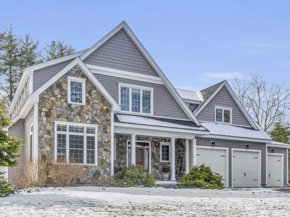 4 Jacqueline Way, Stratham, NH 03885