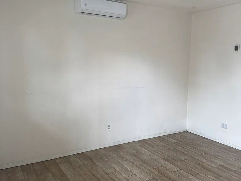 1159 La Fonda Dr #7 — Photo 3