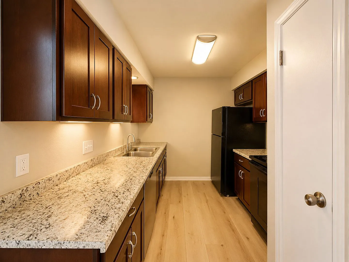 1 Bedroom/1 Bathroom Apartment in Downtown Batesville! — Photo 1