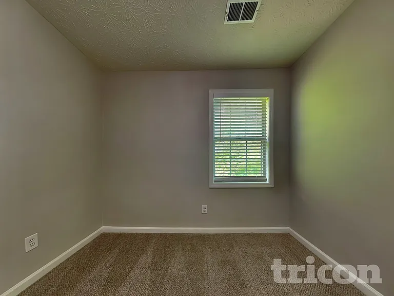 1110 Karastan Ct SW — Photo 10