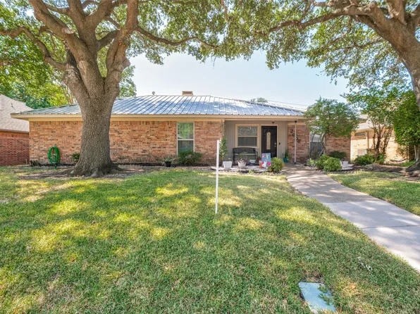 2006 E Branch Hollow Dr, Carrollton, TX 75007