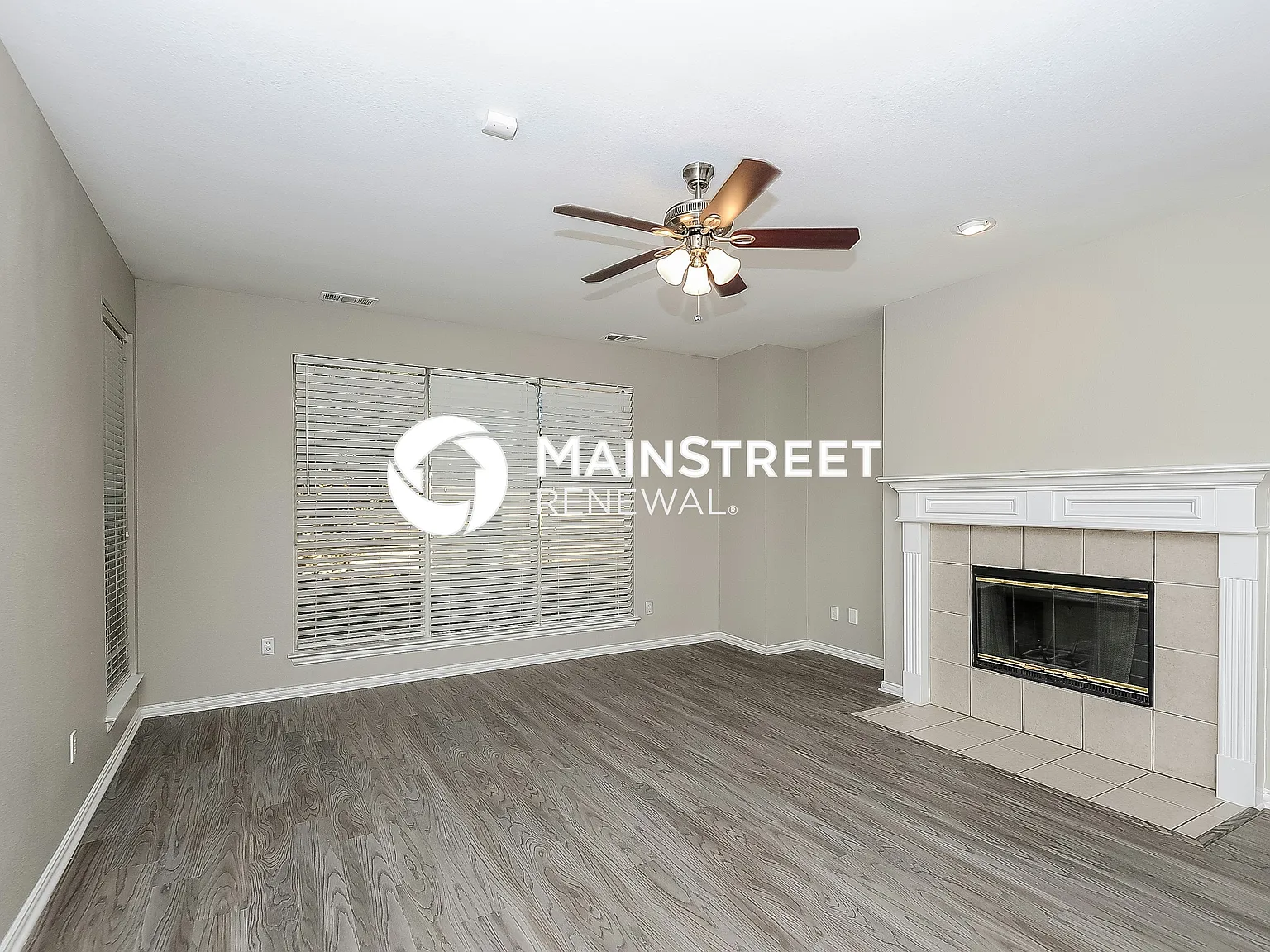 11749 Ficus Dr — Photo 3