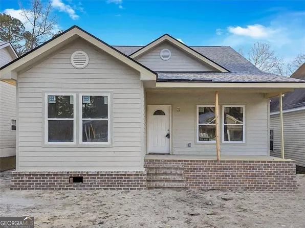 2003 Tuskegee St, Savannah, GA 31405