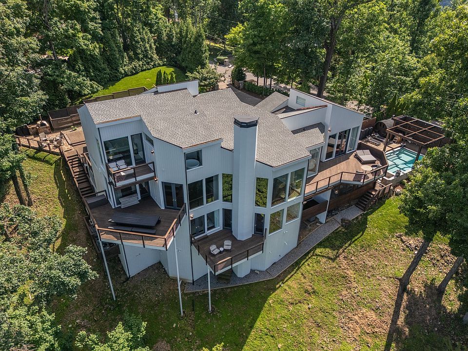 1st image of 1819 Laurel Ridge Dr