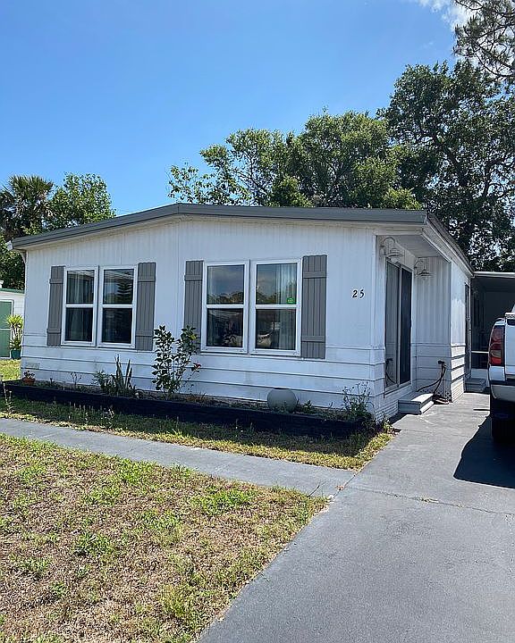 1st image of 25 Las Palmas Dr
