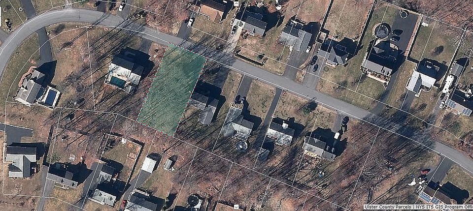 LOT IS SHADED GREEN. 