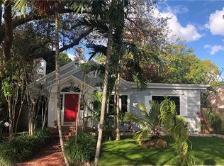 38 SW 6th St, Dania, FL 33004
