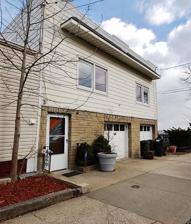 1st image of 806 Dean Ave
