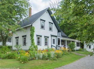 43 Washington St, Camden, ME 04843