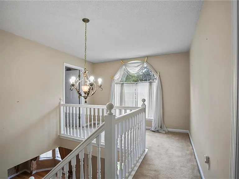 2224 Eagles Nest Cir — Photo 27