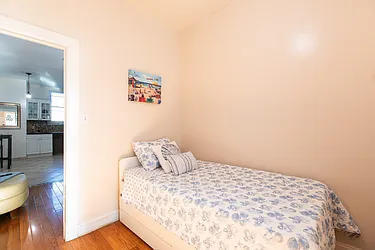 Rented by Apple Realty Group Corp