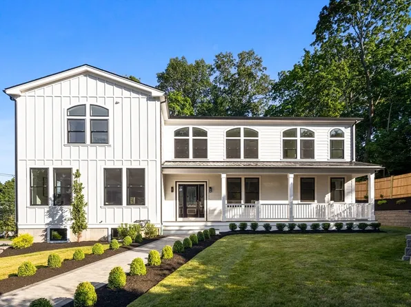 2 Atherton Rd, Winchester, MA 01890