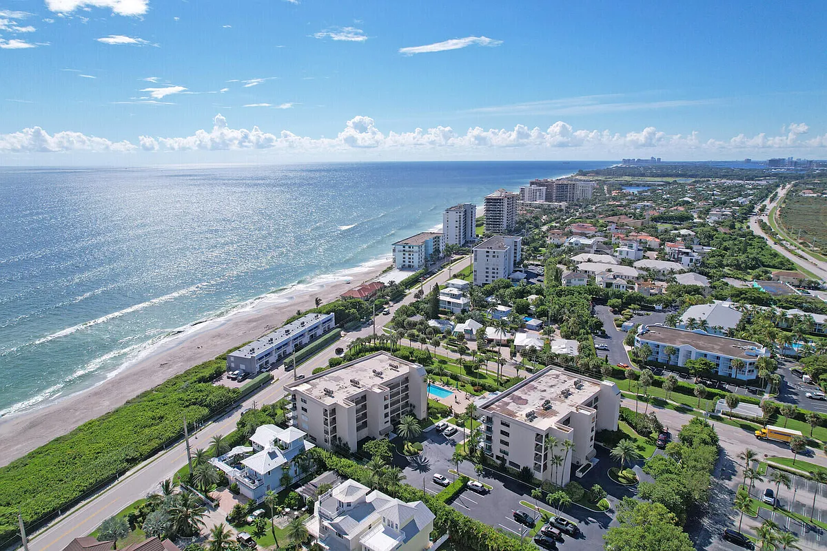 Building Photo - 1055 Ocean Dr #403