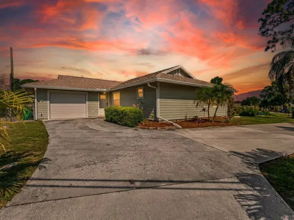 2411 SE Floresta Drive, Port St Lucie, FL 34984