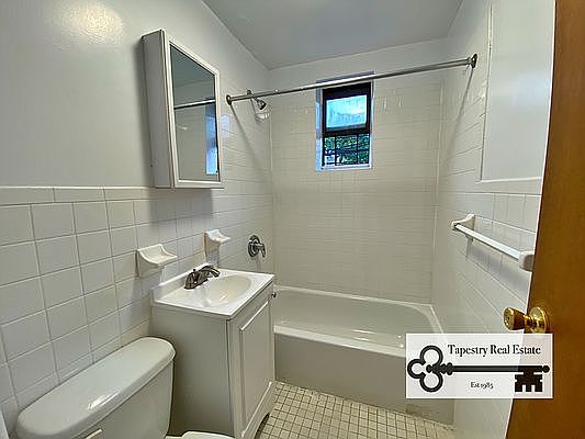 3rd image of 47-27 39th St #5C