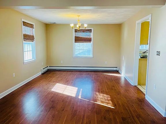 combo living room /dining room