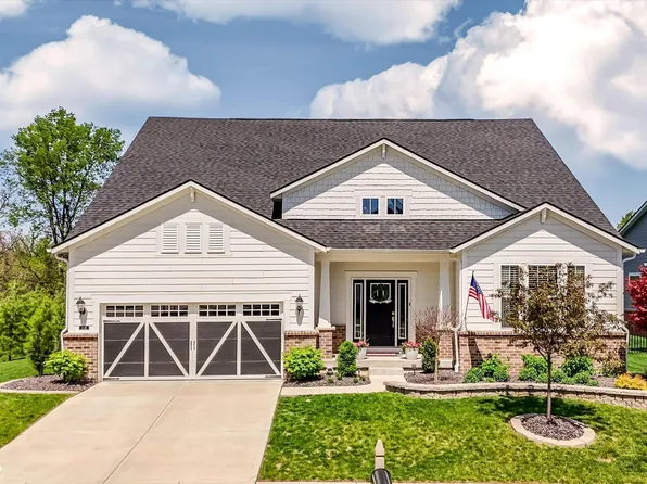 702 Whispering Oaks Dr, Carmel, IN 46032