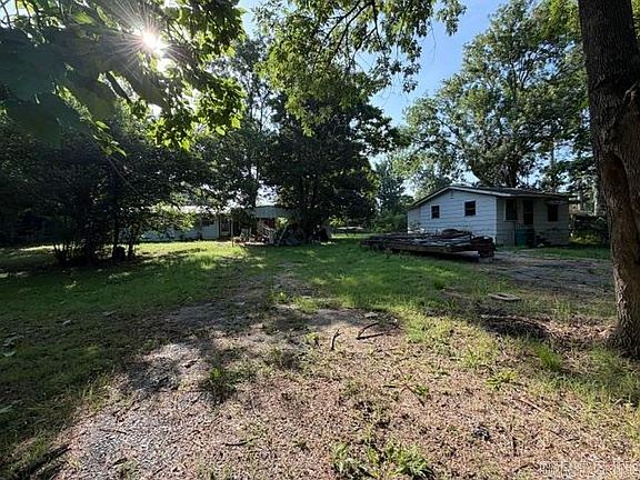 2nd image of 1509 Waller St #1505