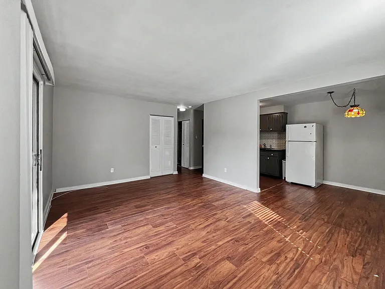 406-408 W Lafayette St — Photo 6