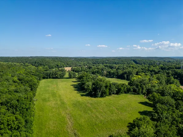 2 Howe Xing, Festus, MO 63028