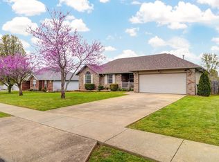 721 Sidney Ln, Willard, MO 65781