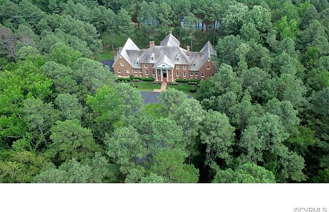 1st image of 221 Dryden Ln