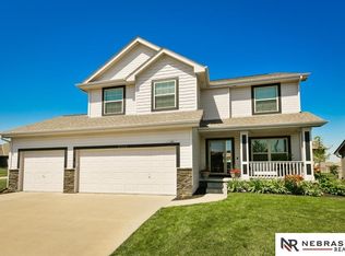 8204 N 161st St, Bennington, NE 68007