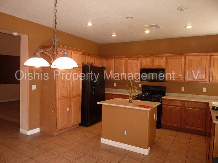 2nd image of 3869 Pumpkin Creek St