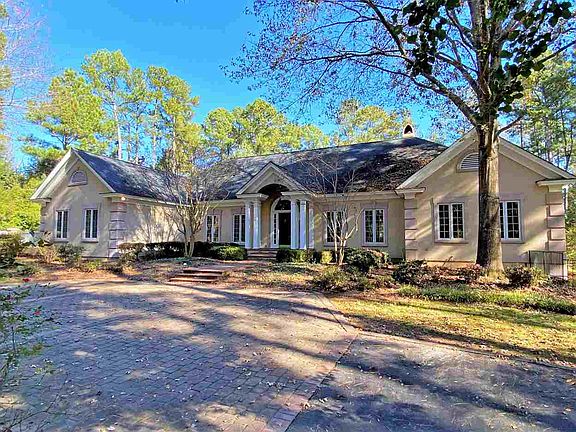 2nd image of 101 Montgomery Cir