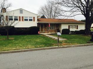 5576 Meadowcrest St, Roanoke, VA 24019