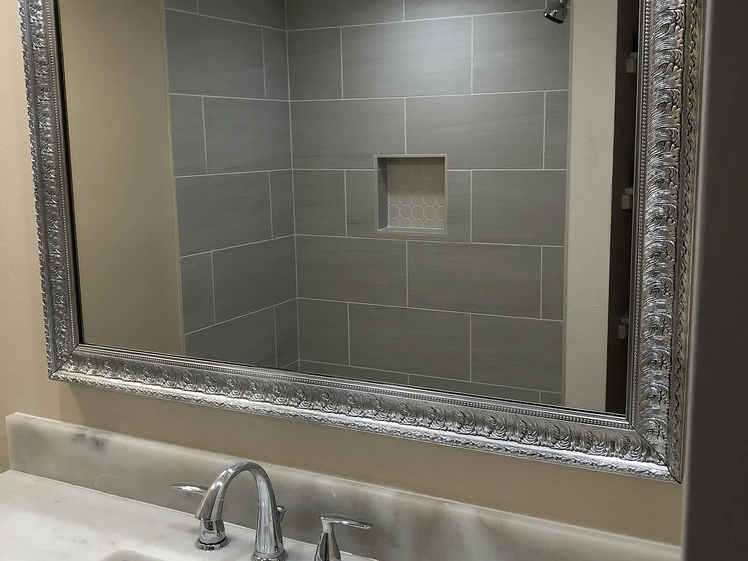 1 bed, 733 sqft, $1,325 — Photo 2