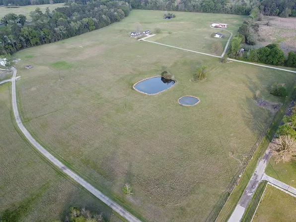 1975 Carrell Rd, Lufkin, TX 75901