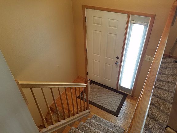 2nd image of 1518 128th Ln NE