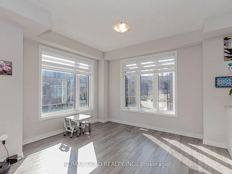 585 Colborne St #1007 — Photo 26