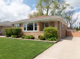 9128 27th St, Brookfield, IL 60513