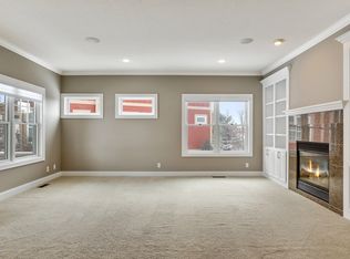 11118 Sweetwater Path, Woodbury, MN 55129