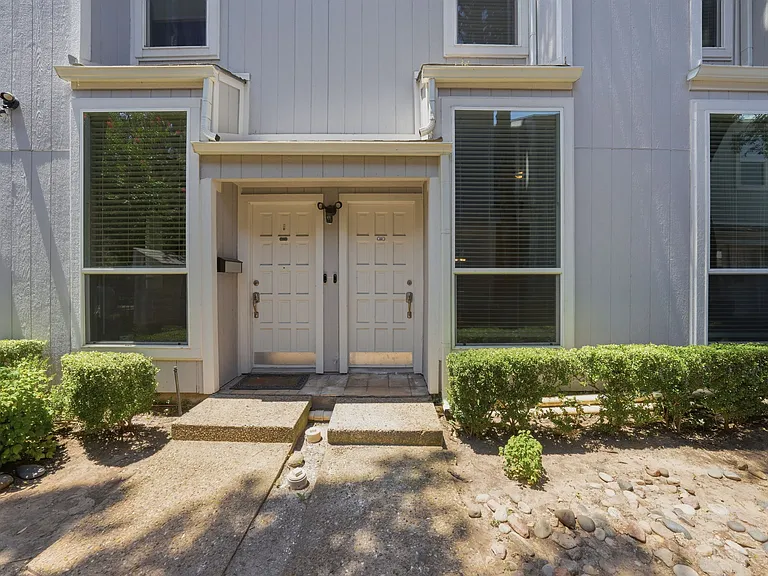 2815 Welborn St #101 — Photo 5