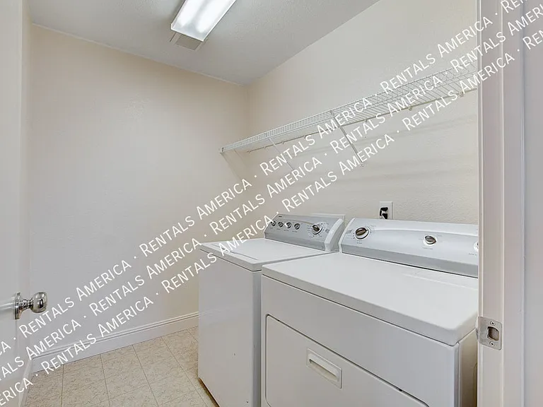 10732 Mystic Shore Ave — Photo 13