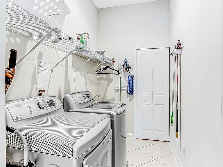 95108 Summerwoods Cir #2106 — Photo 17