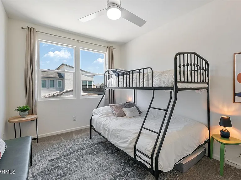 15704 W Polk St — Photo 15