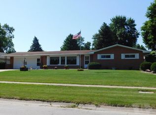 922 Ridge Rd, Denison, IA 51442