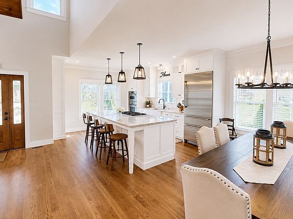 5th image of 3 Fieldstone Farm Way