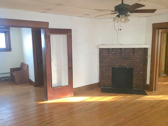 4th image of 428 S 29th St APT 2