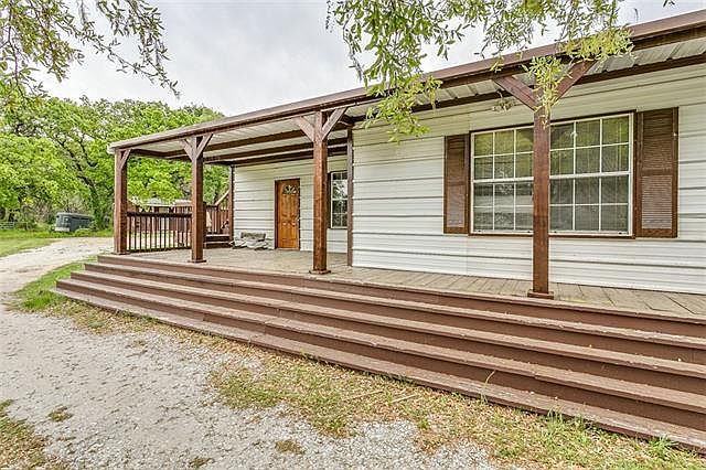 1st image of 310 E Lipan Dr