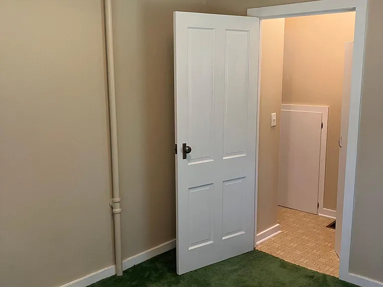 Second bedroom