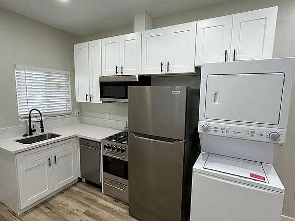 2nd image of 4136 Georgia St #8
