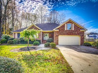 1017 Outlands Way, Virginia Beach, VA 23456